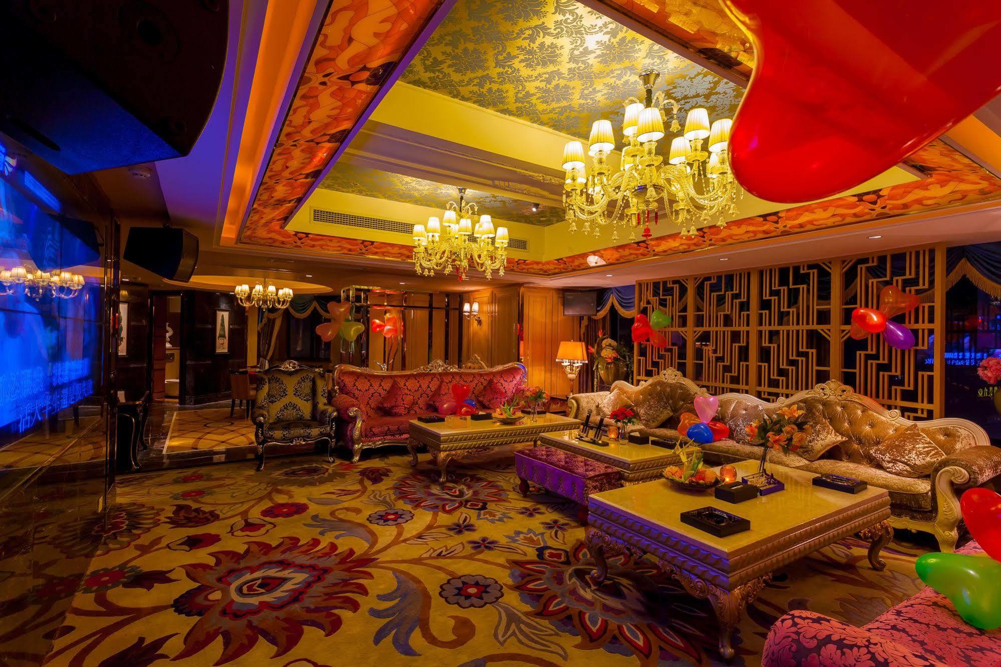 Celebrity City Hotel Chengdu Exterior photo